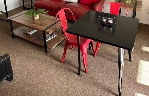 La Canada Flintridge Apartment | La Cañada studio with private patio and view