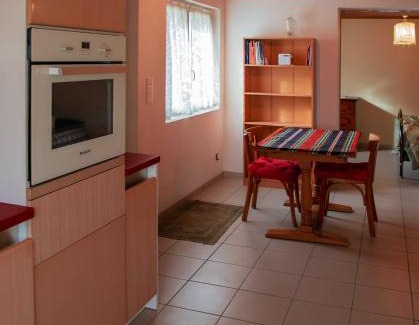 Decize House | La Cantine Logement au calme proche bord de Loire