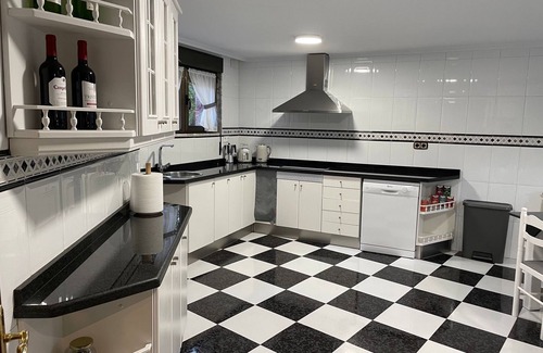 Santa Marina de Oblanca House | La Casona de la Carbayeda. Rural house in the heart of Asturias.