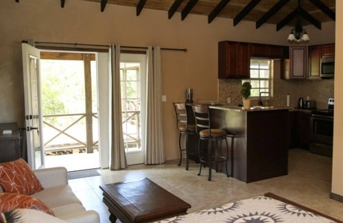 Venetian Road Settlement House | La Casita ,great one bedroom studio
