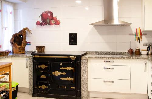 Las Caldas House | LA CASA AZUL DE LAS CALDAS