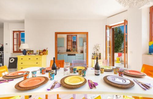Trani House | La Casa Bianca by BarbarHouse