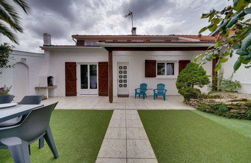 Saint Augustin House | La Casa Bohème - Superbe maison au calme avec parking privé