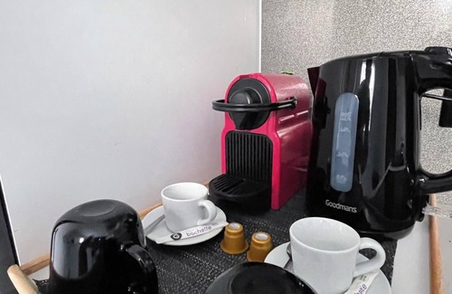 Melun House | La Casa de Lové, Private flat suite with jacuzzi