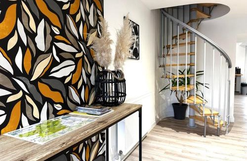Mohon House | La Casa de Mike