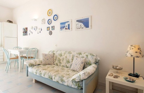 Marina del Cantone Ski Chalet | La Casa del Mare close to the beach