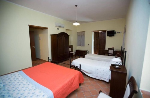 Patti House | La Casa Del Priore