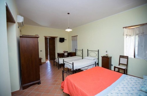 Patti House | La Casa Del Priore