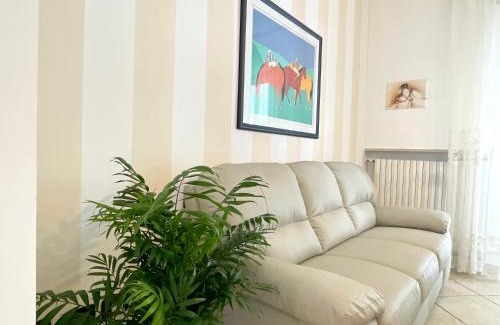 Viserbella Apartment | La Casa delle Onde - trilocale per 6 persone