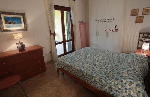 Schifoni Apartment | La Casa Di Adele - Two Bedroom Apartment, Sleeps 4