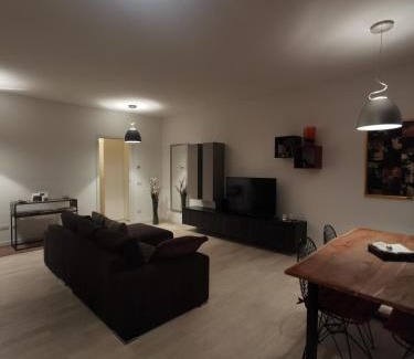 Monza Apartment | La casa di Greta