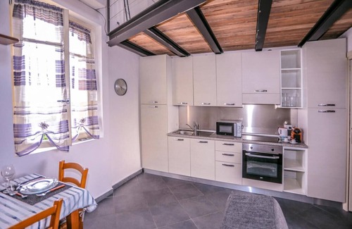 Angera Apartment | La Casa di Lillo Angera