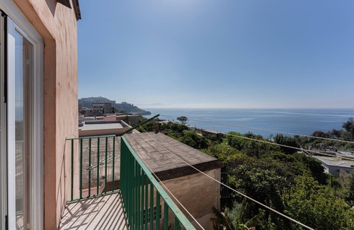 Procida Apartment | La Casa di Renata - Two Bedroom Apartment, Sleeps 5