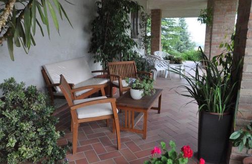 Montottone Bed & Breakfast | LA CASA DI TITTY holiday house