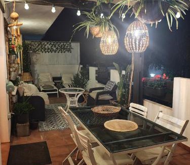 Alcorrin House | La casa Mariposa, UNIQUEMENT 1chambre et 1sdb privées dans un appartement partagé chez l'habitant