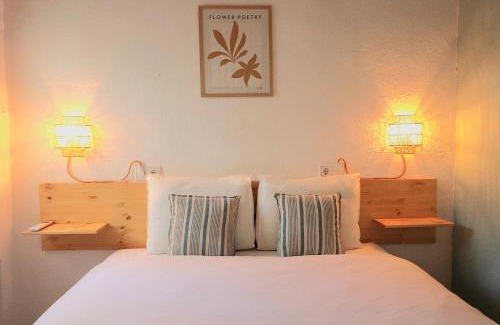 Urbanizacion Pinos Verdes Apartment | La Casita Andaluz Marbella 10min Beach Walk