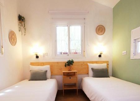 Urbanizacion Pinos Verdes Apartment | La Casita Andaluz Marbella 10min Beach Walk