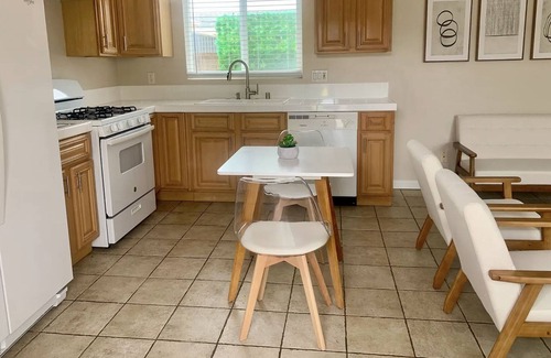 Ventura House | La Casita Española-Charming 2-bedroom house in brilliant Ventura