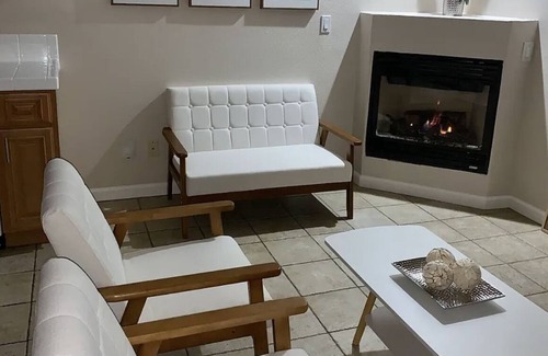 Ventura House | La Casita Española-Charming 2-bedroom house in brilliant Ventura