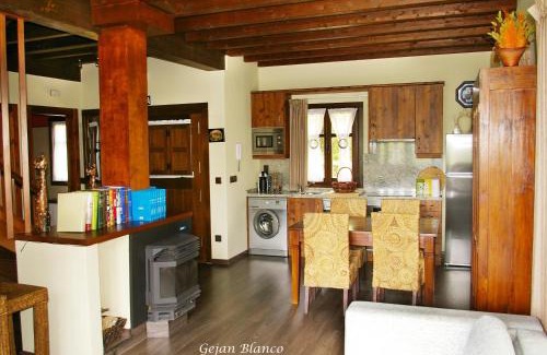 Paniceres House | La Casona de Palu