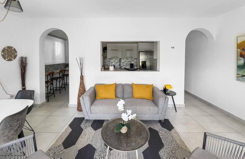 Punta Las Marias House | La Casona | Multi Unit House for Groups @ San Juan