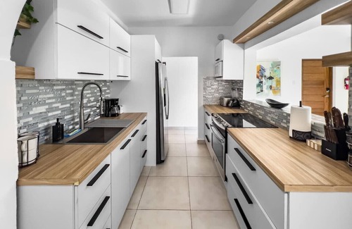 Punta Las Marias House | La Casona | Multi Unit House for Groups @ San Juan