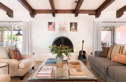 Camelback Sierra House | La Casona by AvantStay Gorgeous Spanish Style Oasis w/ Historic Charm & Pool