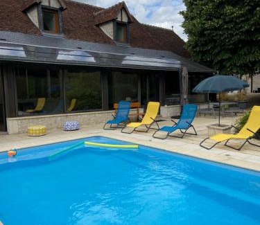 Thesee House | La Charmeraie : gîte de charme, piscine et spa