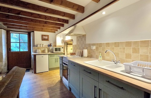 Chaunay House | La Charronnière: La P’tite Boulangerie