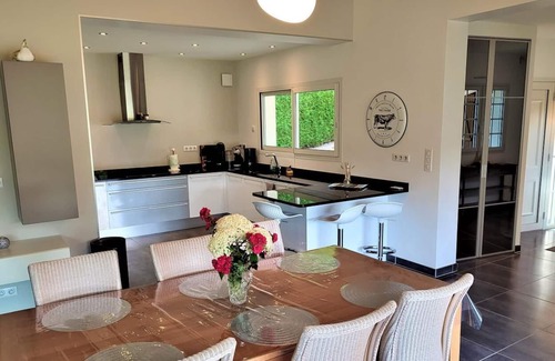 Ellecourt House | La Chaume Vallée - Ellecourt