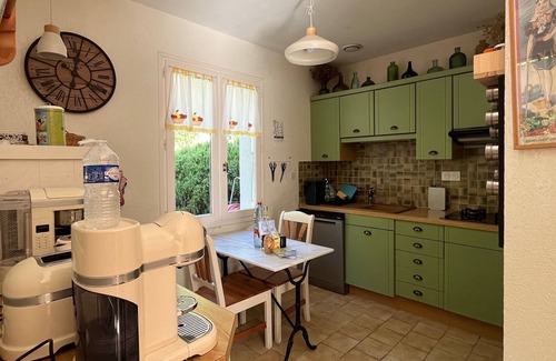 Saint-Georges-d'Oleron House | La Cigale Maid, family house, 700m from the beach Chaucre.