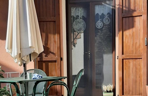 Nave Apartment | La Civetta, elegant one-bedroom apartment with garden, private parking 10min from the city