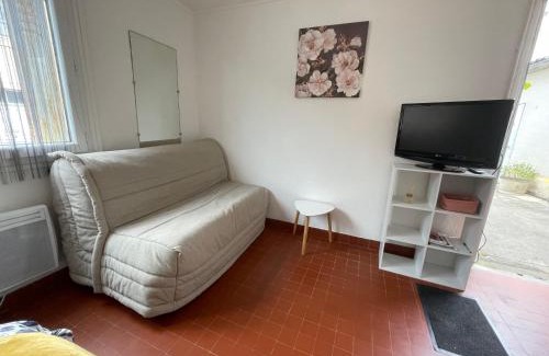 Eguzon-Chantome Apartment | La clé des champs