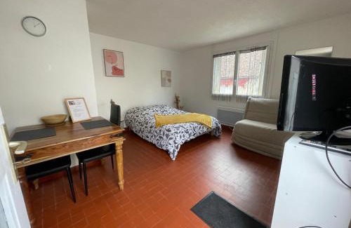 Eguzon-Chantome Apartment | La clé des champs