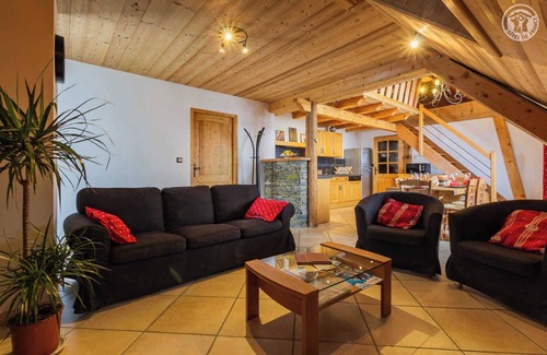 Saint-Jean-d'Arves House | LA CLE DES Champs - St-jean-d'arves