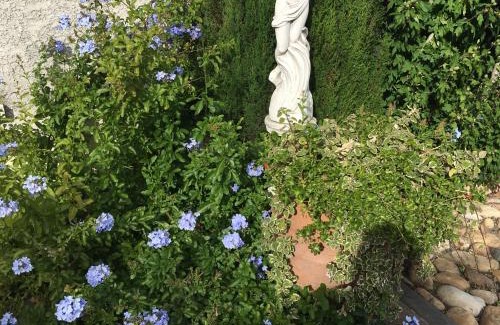 Sainte-Colombe Apartment | La Colombe