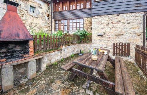 Fresnedo Apartment | La Congosta, mágica aldea rodeada de montañas