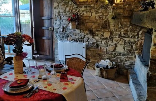 Pontons House | La Cova de Can Pavet