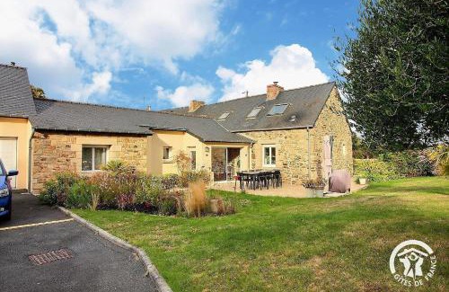 Lamballe Bed & Breakfast | La croix au roi