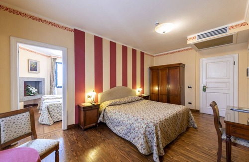 Menaggio Hotel | La Dependance Menaggio