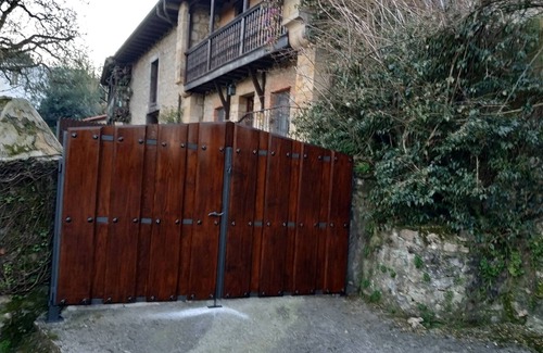 San Vicente de la Barquera Cottage | La Casa de Migegos for 6 people