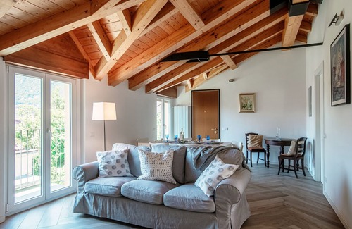 Torno Apartment | La Fabbrica, 4 bedrooms, private parking