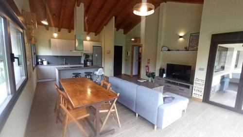 Arango House | La finca del Goño