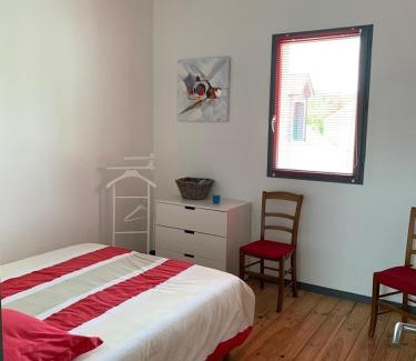 La Chartre-sur-le-Loir Villa | La Fontaine - Détente - Piscine Jacuzzi - 12p