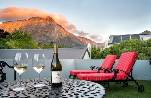 Franschhoek House | La Fontaine Boutique Hotel by The Oyster Collection