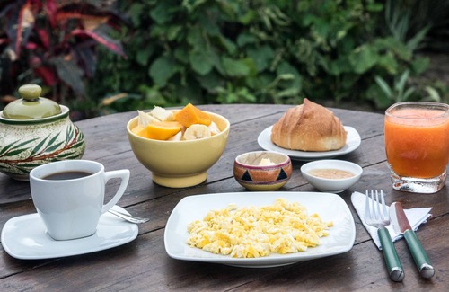 Montanita Bed & Breakfast | La Gondola Hosteria