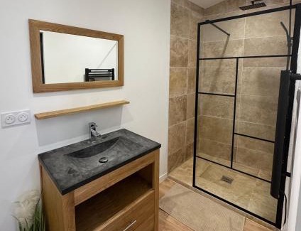 Liausson House | La grange du bien-être