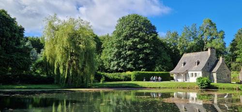 Le Relecq-Kerhuon House | La Grange du Moulin de Lossulien