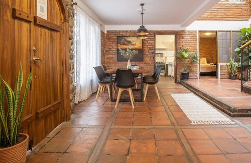 San Sebastian House | La Herrería Moderna: Un Oasis Industrial en Cuenca