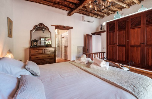 Sant Agusti des Vedra Villa | LA HIGUERA Villa. Ibiza. 10 PAX, Old Ibicencan finca of 300 years old, renovated.